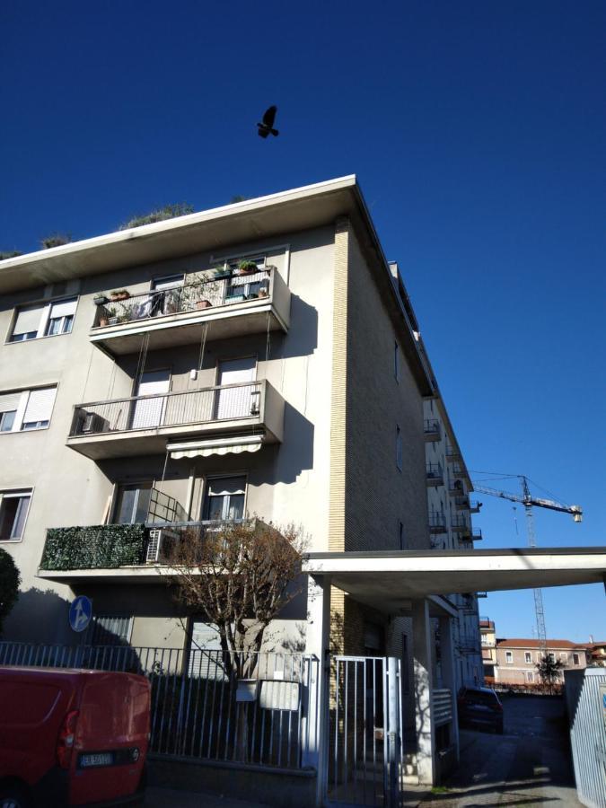 Spazioso Appartamento Parabiago Exteriör bild